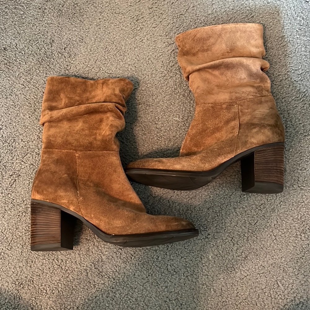 Suede Tan Boots
